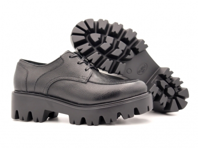 Pantofi femei Lui Shoes, cod 2P427, seria LORI, negru, piele naturala