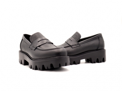 Pantofi femei Lui Shoes, cod 2P438, seria LORI, negru, piele naturala