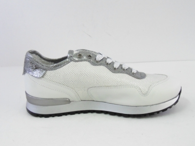 Pantofi sport femei LM, cod 2A255, seria SPORA, alb, piele naturala